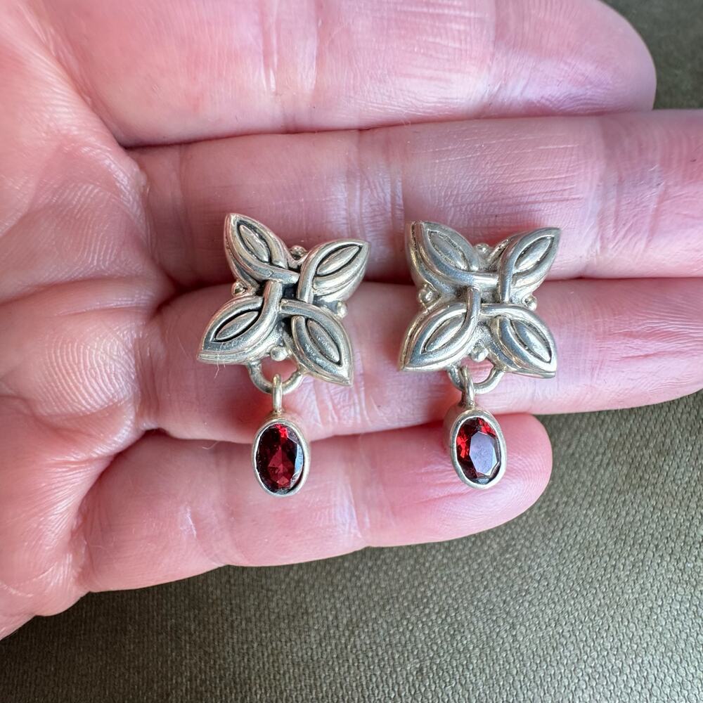 Vintage CYNTHIA GALE 925 Sterling Silver & Garnet Celtic Drop Earrings